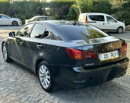 Сірий Лексус ІС, об'ємом двигуна 2.2 л та пробігом 200 тис. км за 2576 $, фото 1 на Automoto.ua