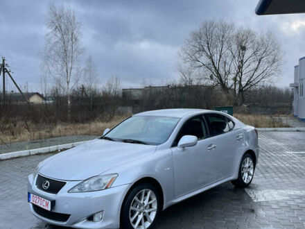 Серый Лексус ИС, объемом двигателя 2.23 л и пробегом 300 тыс. км за 3850 $, фото 1 на Automoto.ua