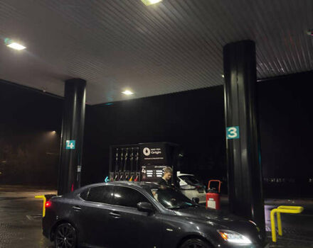 Серый Лексус ИС, объемом двигателя 3 л и пробегом 256 тыс. км за 9500 $, фото 1 на Automoto.ua