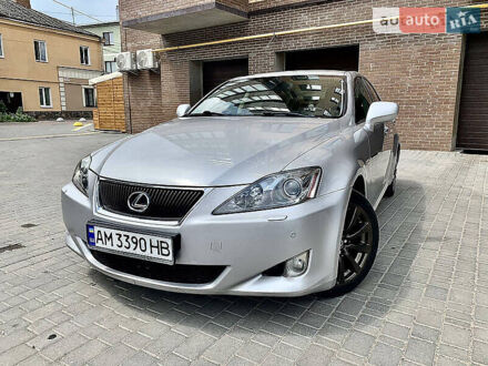 Сірий Лексус ІС, об'ємом двигуна 2.23 л та пробігом 310 тис. км за 6999 $, фото 1 на Automoto.ua