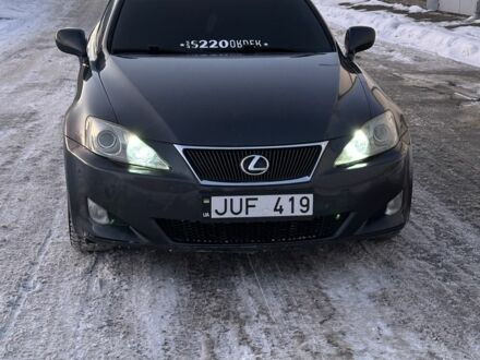 Сірий Лексус ІС, об'ємом двигуна 2.2 л та пробігом 150 тис. км за 4700 $, фото 1 на Automoto.ua