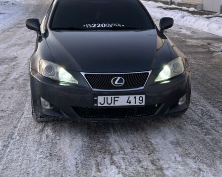 Сірий Лексус ІС, об'ємом двигуна 2.2 л та пробігом 150 тис. км за 4700 $, фото 1 на Automoto.ua