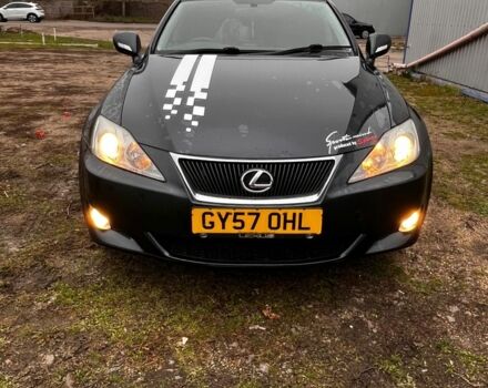 Серый Лексус ИС, объемом двигателя 2 л и пробегом 190 тыс. км за 3700 $, фото 1 на Automoto.ua