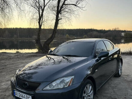 Серый Лексус ИС, объемом двигателя 2.23 л и пробегом 350 тыс. км за 6300 $, фото 1 на Automoto.ua