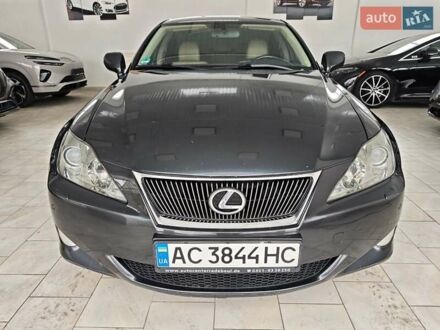 Сірий Лексус ІС, об'ємом двигуна 2.2 л та пробігом 290 тис. км за 9000 $, фото 1 на Automoto.ua