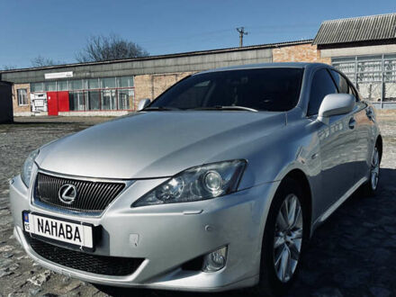 Лексус ИС 2007 в Знаменке на Automoto.ua Серый Лексус ИС, объемом двигателя 2.23 л и пробегом 213 тыс. км за 5500 $, фото 1 на Automoto.ua