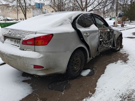 Серый Лексус ИС, объемом двигателя 2 л и пробегом 300 тыс. км за 1700 $, фото 1 на Automoto.ua