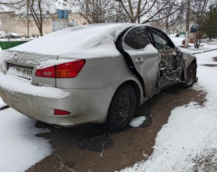 Серый Лексус ИС, объемом двигателя 2 л и пробегом 300 тыс. км за 1700 $, фото 1 на Automoto.ua