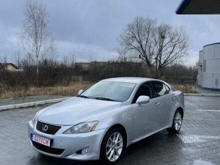 Серый Лексус ИС, объемом двигателя 2 л и пробегом 321 тыс. км за 3800 $, фото 1 на Automoto.ua