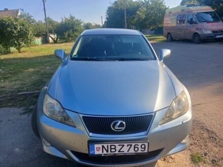 Сірий Лексус ІС, об'ємом двигуна 2 л та пробігом 338 тис. км за 4702 $, фото 1 на Automoto.ua
