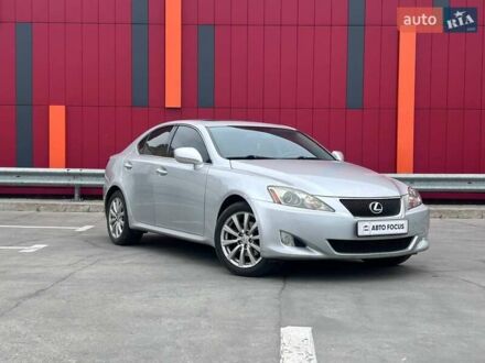 Сірий Лексус ІС, об'ємом двигуна 2.5 л та пробігом 203 тис. км за 11490 $, фото 1 на Automoto.ua