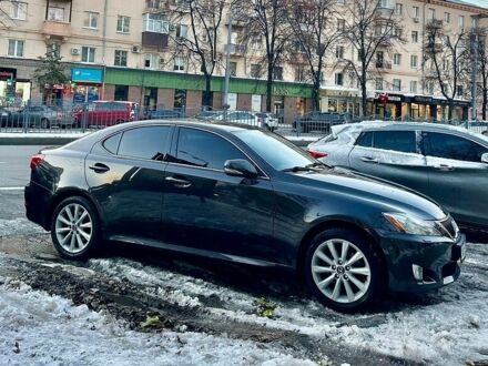 Сірий Лексус ІС, об'ємом двигуна 2.5 л та пробігом 177 тис. км за 10500 $, фото 1 на Automoto.ua