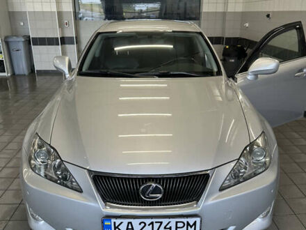 Сірий Лексус ІС, об'ємом двигуна 3 л та пробігом 170 тис. км за 10000 $, фото 1 на Automoto.ua