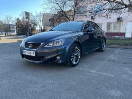 Серый Лексус ИС, объемом двигателя 2.5 л и пробегом 251 тыс. км за 12000 $, фото 1 на Automoto.ua