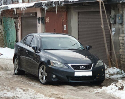 Серый Лексус ИС, объемом двигателя 2.5 л и пробегом 223 тыс. км за 13650 $, фото 1 на Automoto.ua