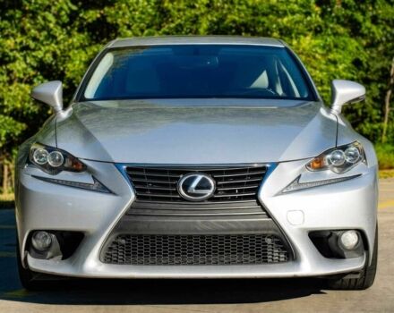 Серый Лексус ИС, объемом двигателя 3.5 л и пробегом 87 тыс. км за 4300 $, фото 1 на Automoto.ua