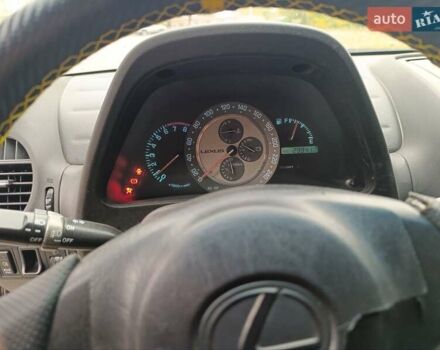 Синий Лексус ИС, объемом двигателя 1.99 л и пробегом 299 тыс. км за 3800 $, фото 1 на Automoto.ua