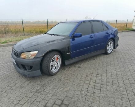 Синий Лексус ИС, объемом двигателя 2 л и пробегом 299 тыс. км за 3800 $, фото 1 на Automoto.ua