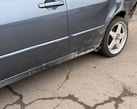 Синій Лексус ІС, об'ємом двигуна 1.99 л та пробігом 203 тис. км за 3200 $, фото 6 на Automoto.ua