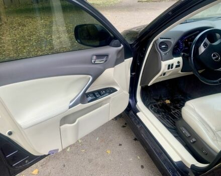 Синий Лексус ИС, объемом двигателя 2.2 л и пробегом 324 тыс. км за 9200 $, фото 8 на Automoto.ua