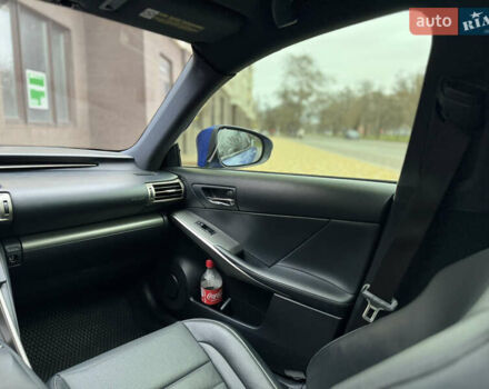 Синий Лексус ИС, объемом двигателя 2.5 л и пробегом 149 тыс. км за 19000 $, фото 21 на Automoto.ua