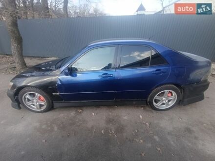 Синий Лексус ИС, объемом двигателя 1.99 л и пробегом 303 тыс. км за 3500 $, фото 1 на Automoto.ua