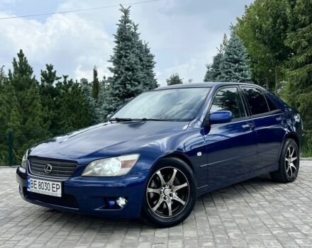 Синій Лексус ІС, об'ємом двигуна 2 л та пробігом 350 тис. км за 3900 $, фото 1 на Automoto.ua