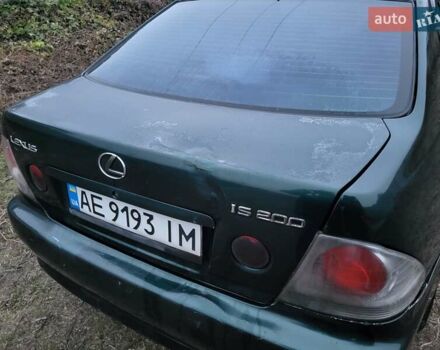Зеленый Лексус ИС, объемом двигателя 1.99 л и пробегом 200 тыс. км за 3100 $, фото 6 на Automoto.ua
