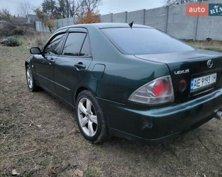 Зеленый Лексус ИС, объемом двигателя 1.99 л и пробегом 200 тыс. км за 3100 $, фото 1 на Automoto.ua