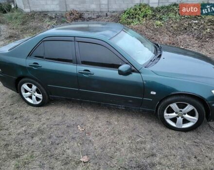 Зеленый Лексус ИС, объемом двигателя 1.99 л и пробегом 200 тыс. км за 3100 $, фото 4 на Automoto.ua