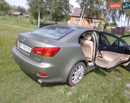 Зелений Лексус ІС, об'ємом двигуна 2.5 л та пробігом 327 тис. км за 8500 $, фото 5 на Automoto.ua