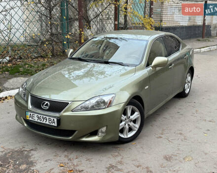 Зеленый Лексус ИС, объемом двигателя 2.5 л и пробегом 203 тыс. км за 8000 $, фото 1 на Automoto.ua