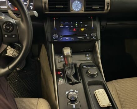 Помаранчевий Лексус ІС, об'ємом двигуна 2.5 л та пробігом 220 тис. км за 12900 $, фото 4 на Automoto.ua