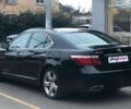 Черный Лексус ЛС 460, объемом двигателя 4.6 л и пробегом 101 тыс. км за 15500 $, фото 3 на Automoto.ua