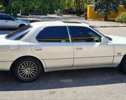 Білий Лексус ЛС, об'ємом двигуна 4 л та пробігом 507 тис. км за 3500 $, фото 1 на Automoto.ua