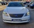 Білий Лексус ЛС, об'ємом двигуна 5 л та пробігом 190 тис. км за 10800 $, фото 2 на Automoto.ua