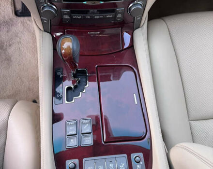 Білий Лексус ЛС, об'ємом двигуна 4.61 л та пробігом 118 тис. км за 15999 $, фото 40 на Automoto.ua