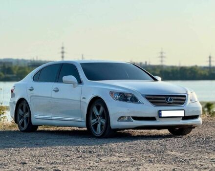 Білий Лексус ЛС, об'ємом двигуна 4.6 л та пробігом 250 тис. км за 13999 $, фото 1 на Automoto.ua