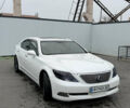Білий Лексус ЛС, об'ємом двигуна 4.97 л та пробігом 320 тис. км за 12500 $, фото 1 на Automoto.ua