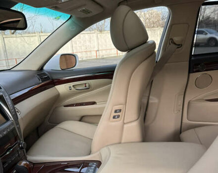 Білий Лексус ЛС, об'ємом двигуна 4.61 л та пробігом 118 тис. км за 15999 $, фото 33 на Automoto.ua