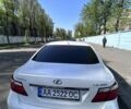 Белый Лексус ЛС, объемом двигателя 4.61 л и пробегом 160 тыс. км за 8400 $, фото 2 на Automoto.ua