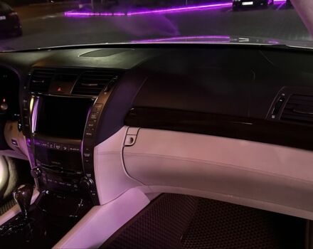 Білий Лексус ЛС, об'ємом двигуна 5 л та пробігом 330 тис. км за 11400 $, фото 17 на Automoto.ua