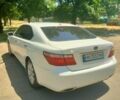 Белый Лексус ЛС, объемом двигателя 4.97 л и пробегом 388 тыс. км за 13200 $, фото 58 на Automoto.ua