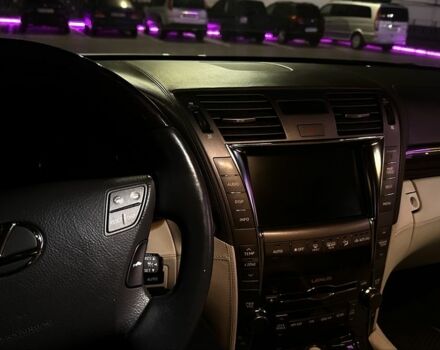 Білий Лексус ЛС, об'ємом двигуна 5 л та пробігом 330 тис. км за 11400 $, фото 19 на Automoto.ua