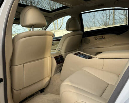 Білий Лексус ЛС, об'ємом двигуна 4.61 л та пробігом 118 тис. км за 15999 $, фото 20 на Automoto.ua