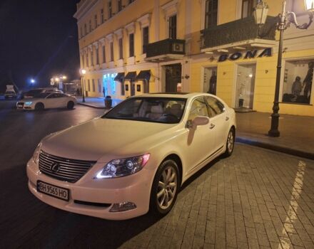 Белый Лексус ЛС, объемом двигателя 4.6 л и пробегом 168 тыс. км за 12000 $, фото 10 на Automoto.ua