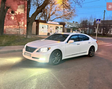 Белый Лексус ЛС, объемом двигателя 4.97 л и пробегом 326 тыс. км за 10900 $, фото 14 на Automoto.ua