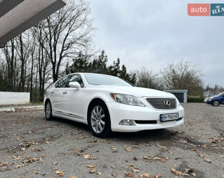 Белый Лексус ЛС, объемом двигателя 4.61 л и пробегом 167 тыс. км за 9999 $, фото 6 на Automoto.ua