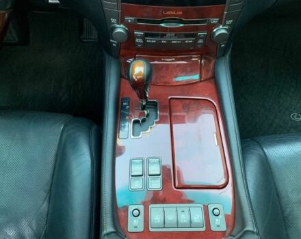 Білий Лексус ЛС, об'ємом двигуна 12.8 л та пробігом 176 тис. км за 8500 $, фото 17 на Automoto.ua