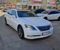 Білий Лексус ЛС, об'ємом двигуна 5 л та пробігом 190 тис. км за 10800 $, фото 1 на Automoto.ua